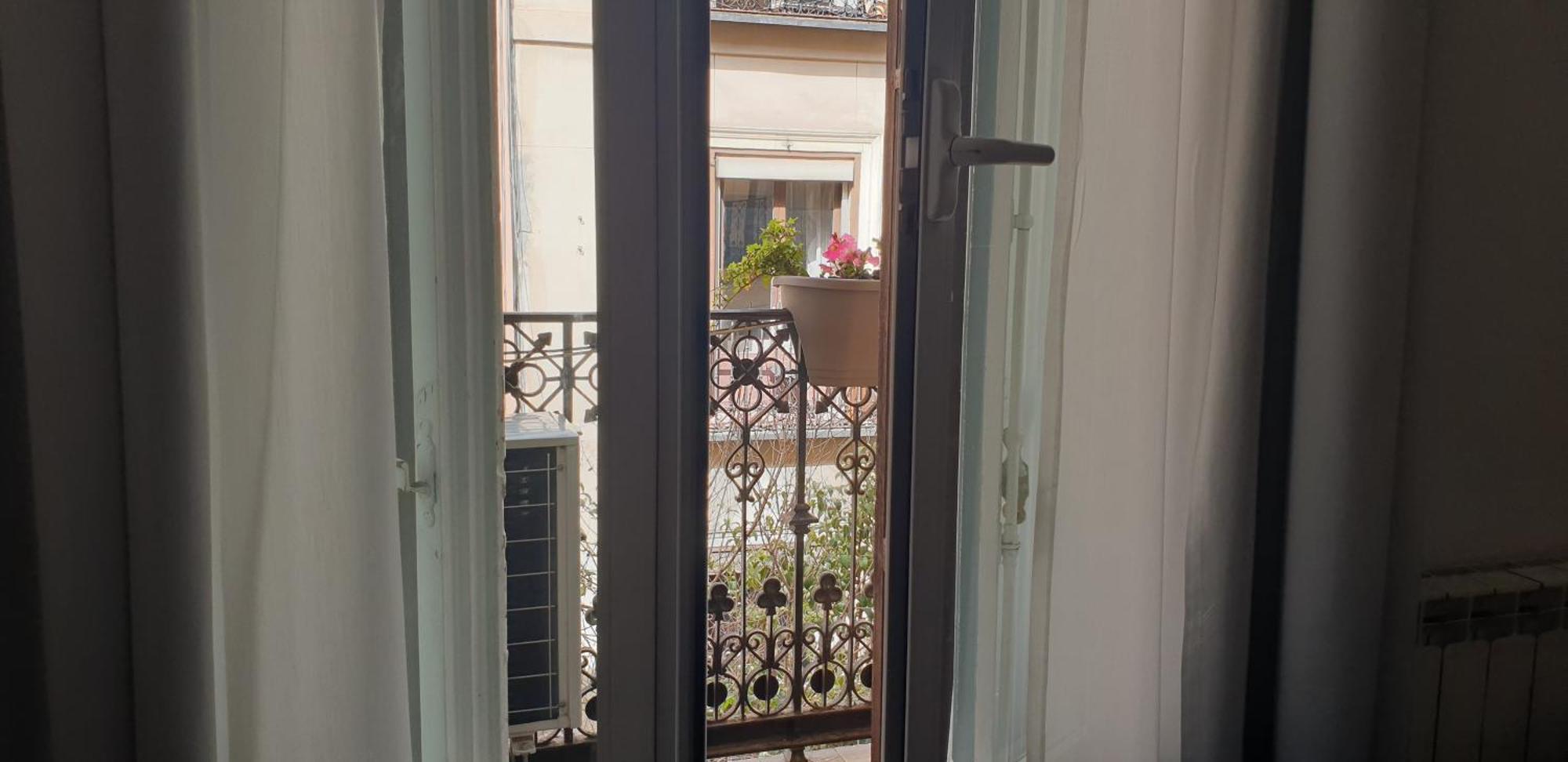 Hostal Las Fuentes (Adults Only) Madrid Ngoại thất bức ảnh